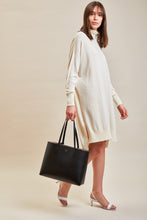 Load image into Gallery viewer, Carryall Tote - True Black
