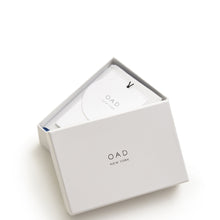 Load image into Gallery viewer, Assembly Chain Cardlet - Soft White + Bordeaux
