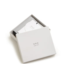 Load image into Gallery viewer, Calf Dia Mini Mirror Wallet - True Black
